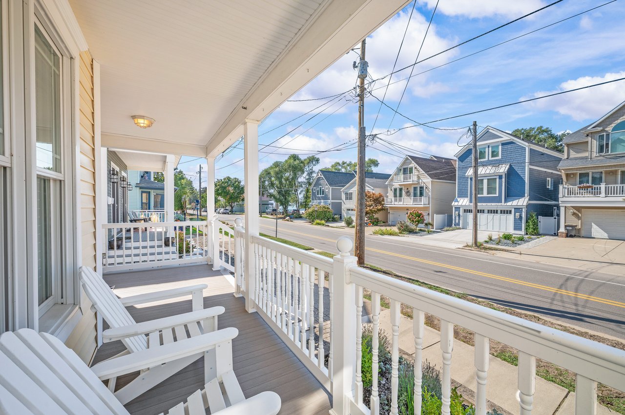 909 Lions Park Drive