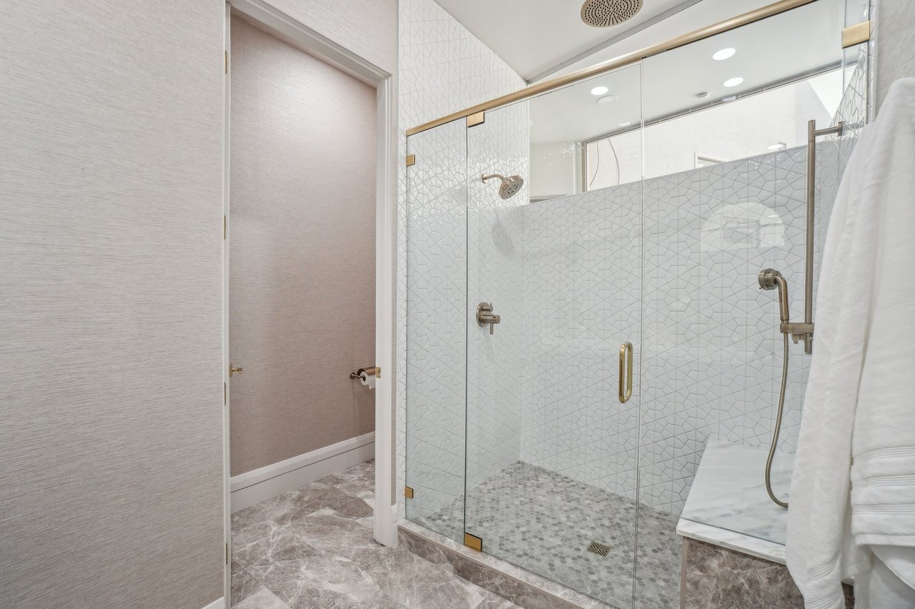4141 E Canyon Estate Dr