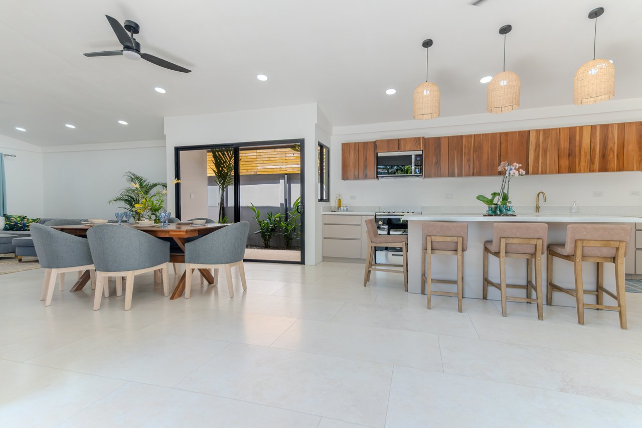 LOCATION,LOCATION, LOCATION – 3-BEDROOM VILLA STEPS FROM THE BEACH