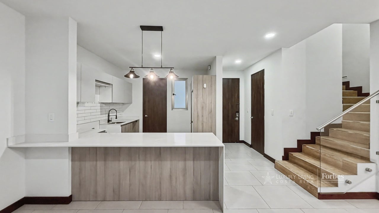21480 - House, 3 bedrooms, office, terrace, pool, gated community, Escazú