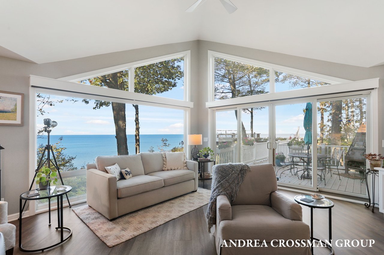 9565 Whispering Sands Dr