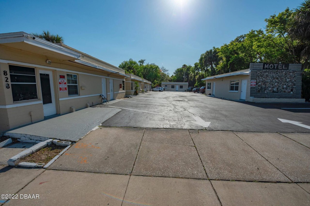 Ridgewood Ave - 1455 units of airbnb zoned properties