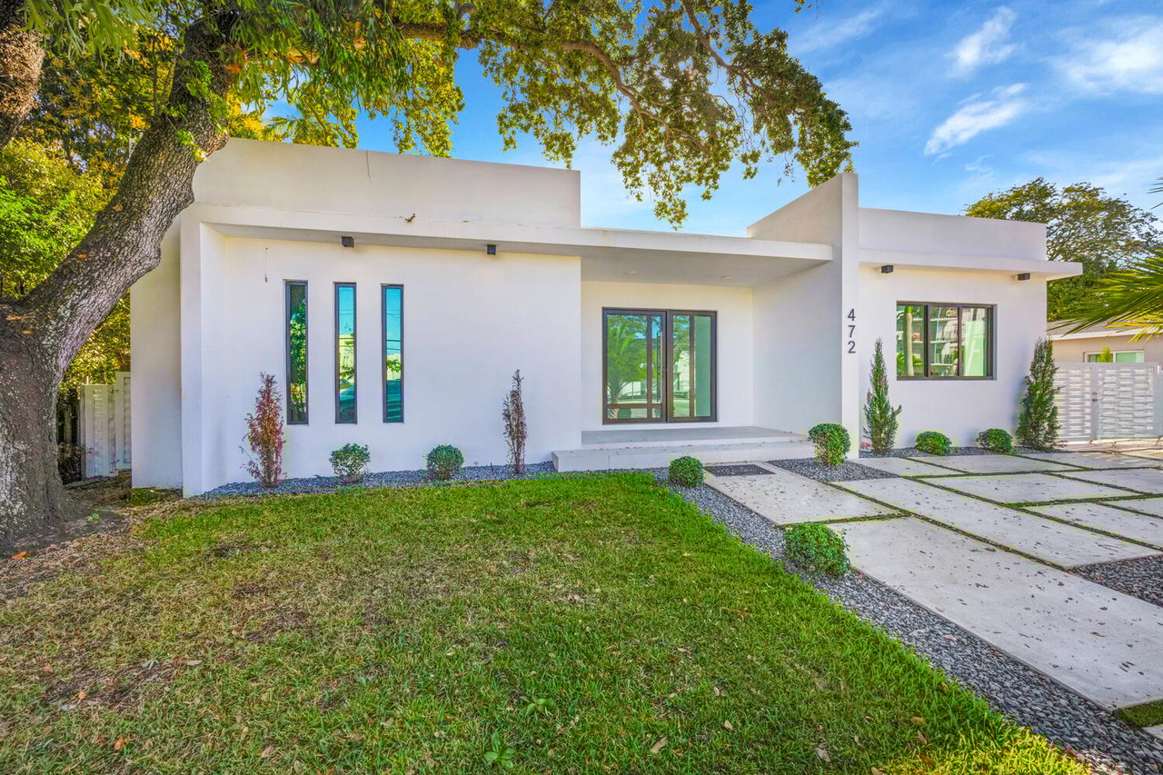Modern New Construction in Miami Springs