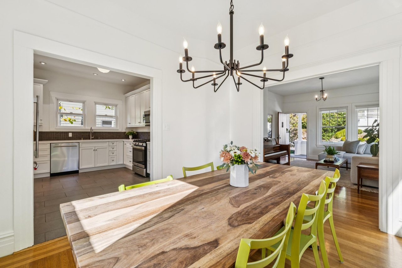 25 Foss Avenue
