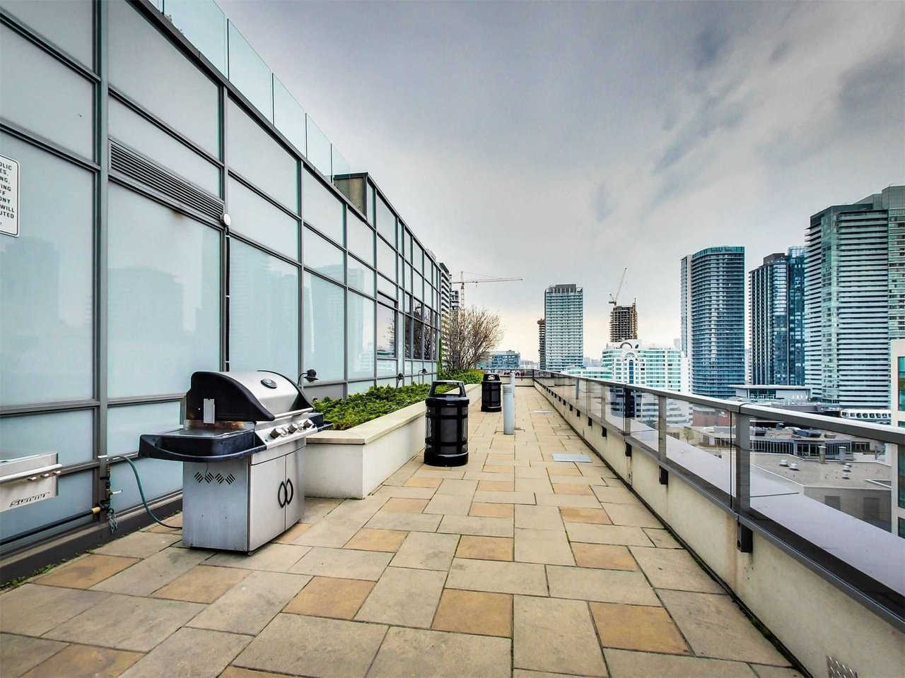 20 Blue Jays Way Unit 1705