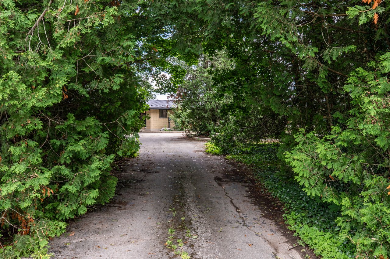 285 Balmy Beach Road