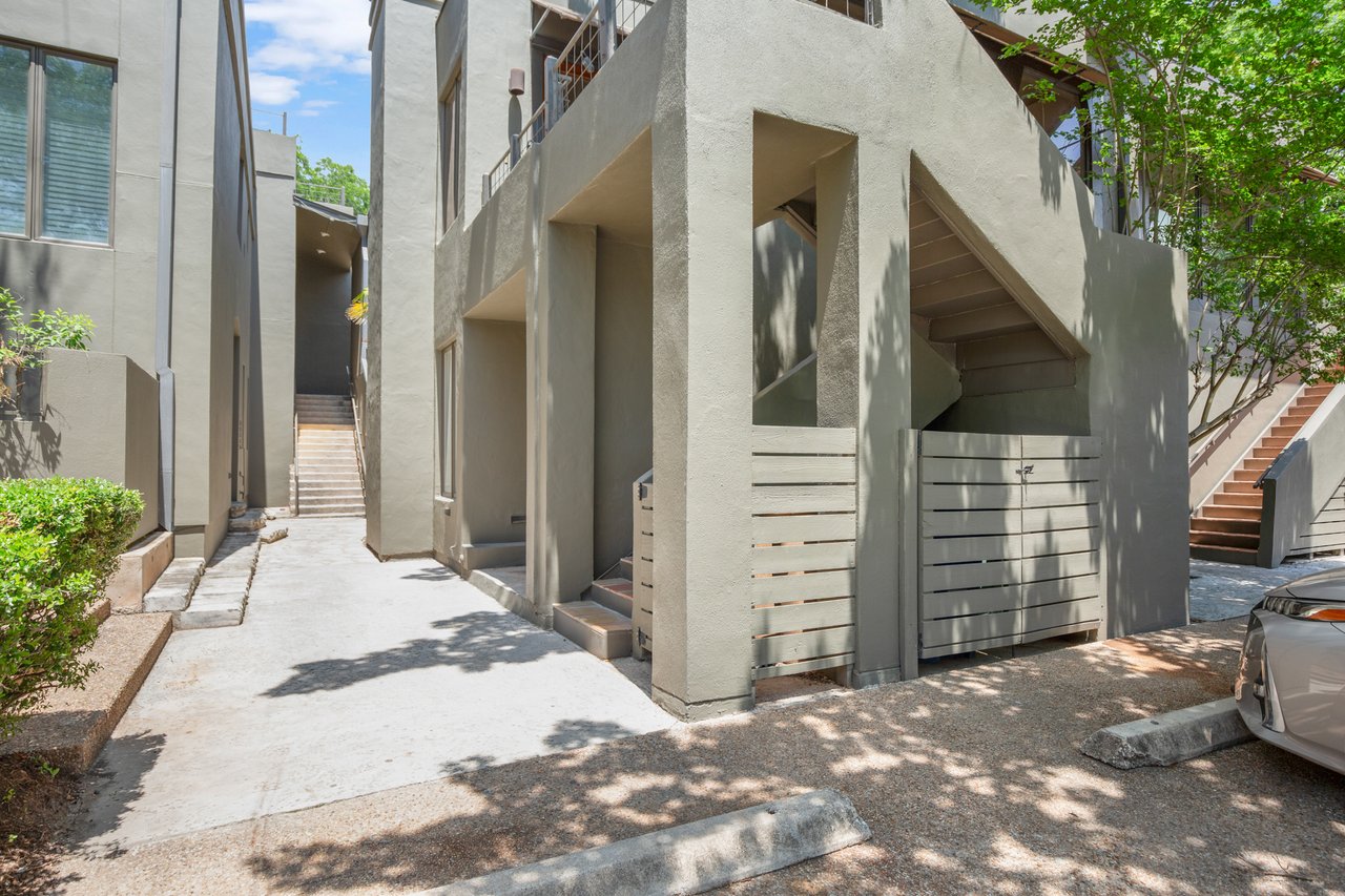 1111 W 12th