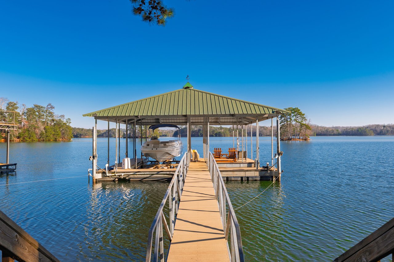 3406 Thunder Point