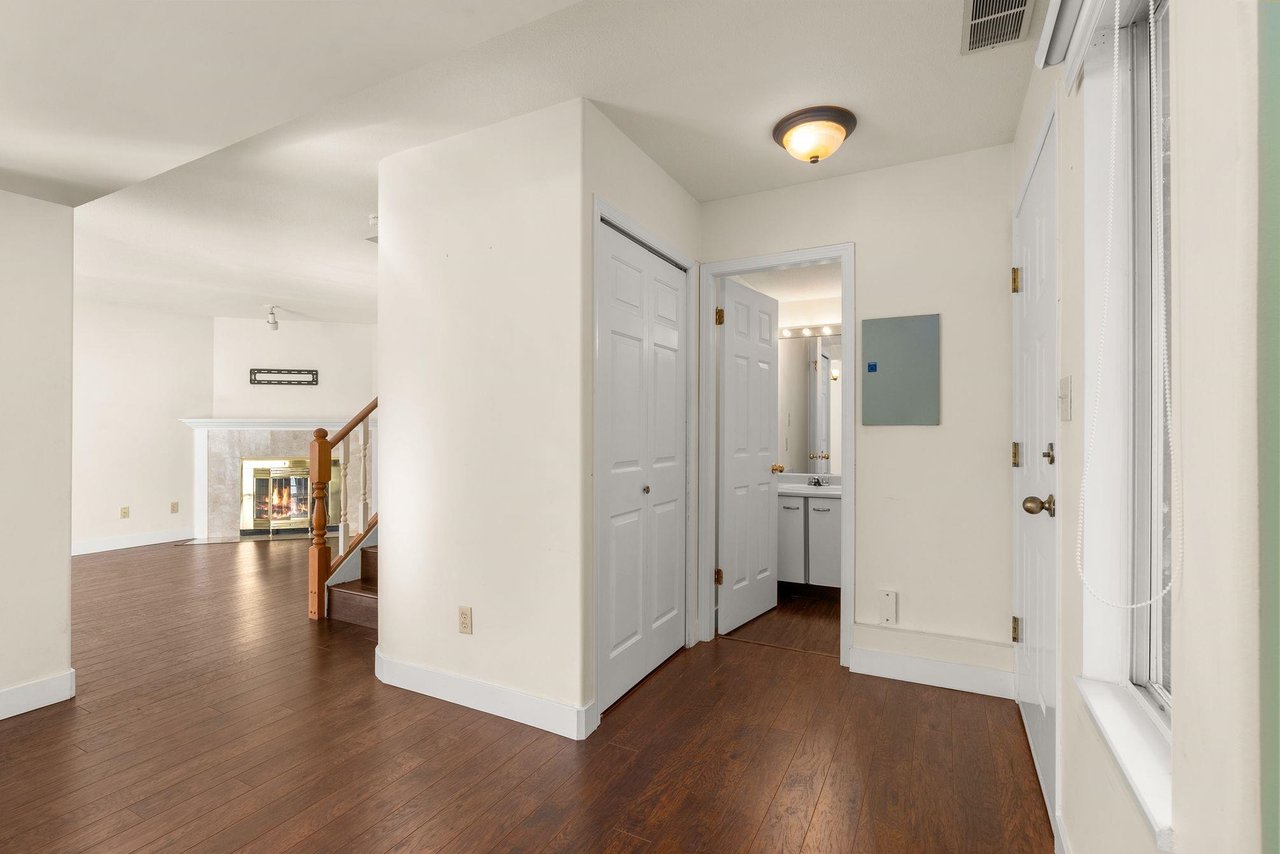 5-4890 48 Ave