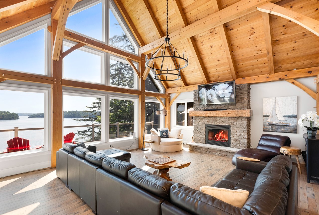 15 GORDON POINT LANE