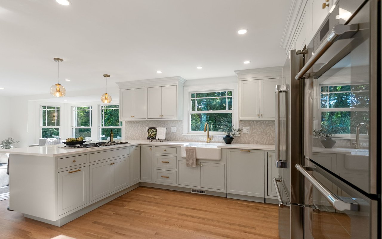 95 Sylvan Lane Weston, MA 02493