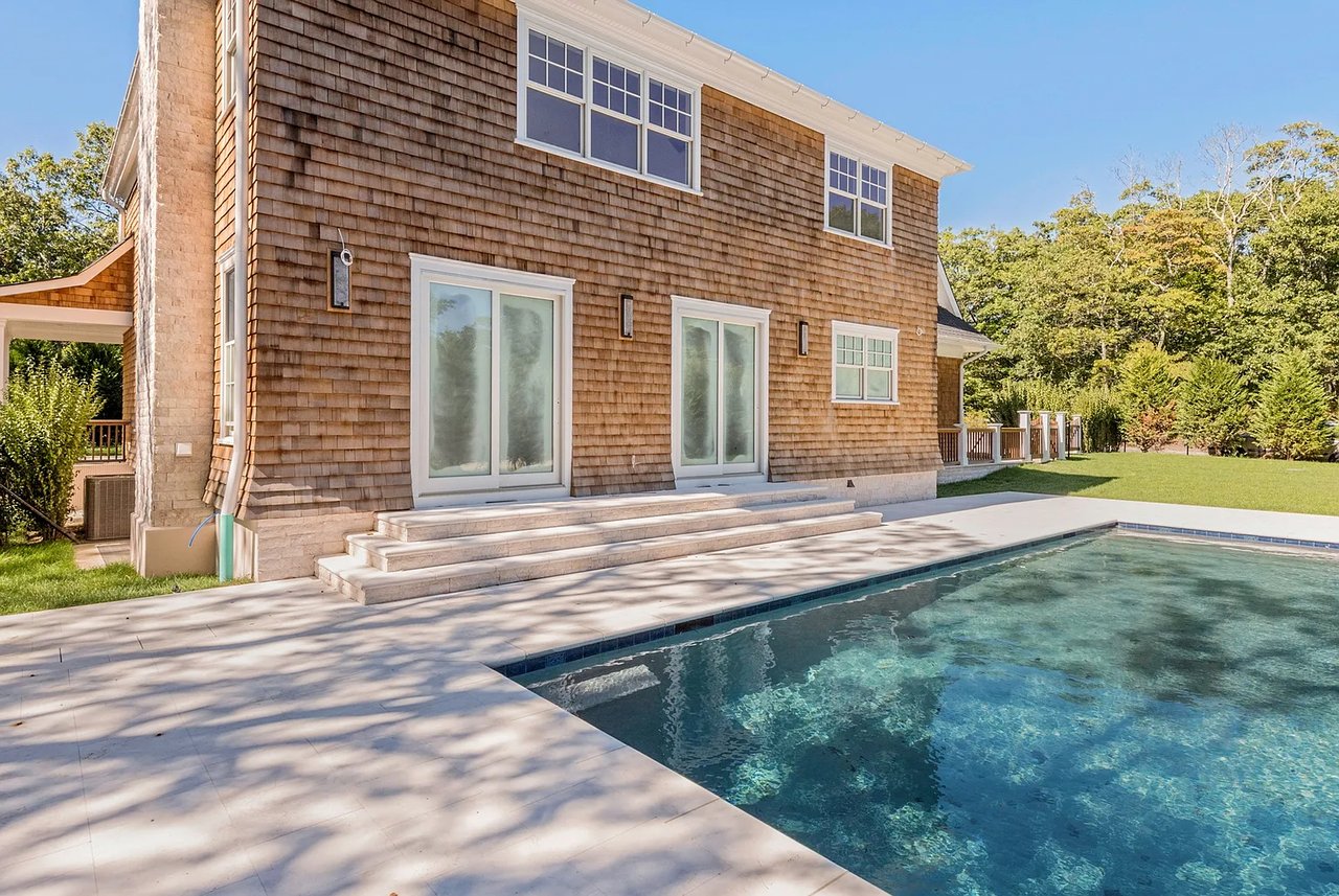74 Sandy Hollow Rd