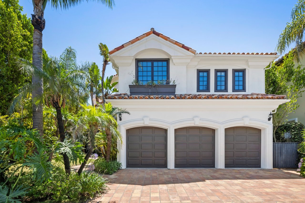 A New Pacific Palisades Listing with Ocean Views, Privacy, and Prestige