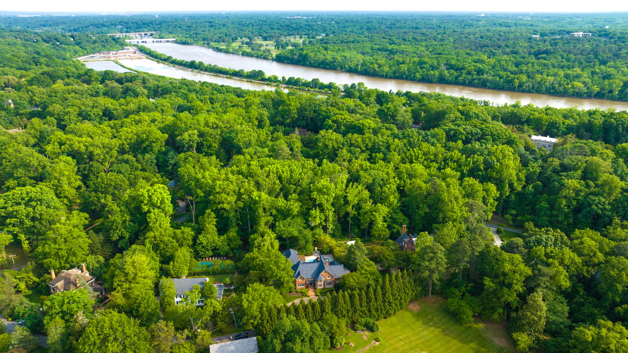 Windsor Farms