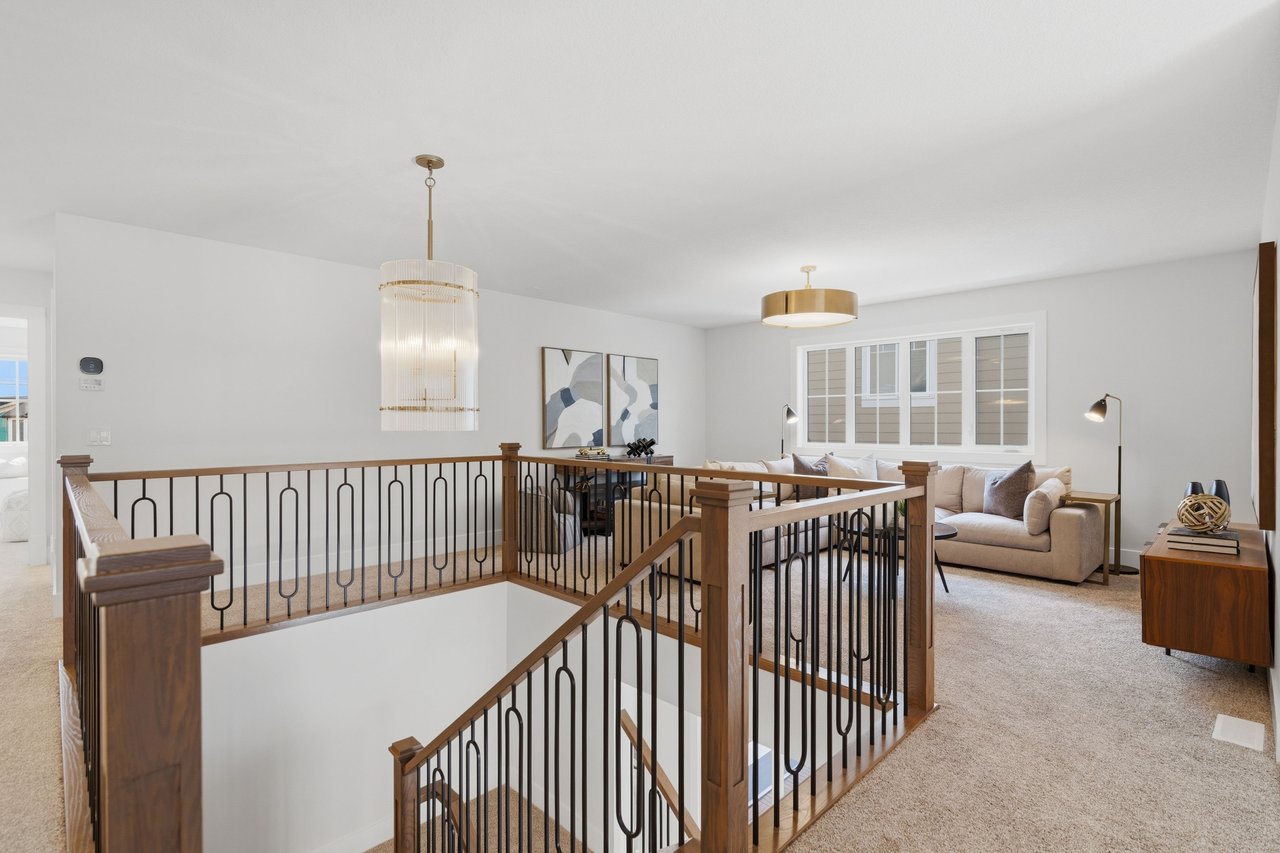 378 Bessborough Drive SW