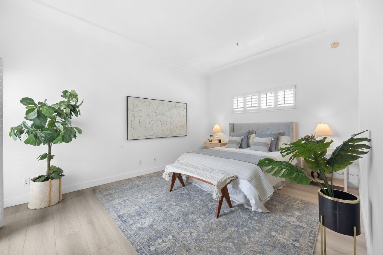 12060 Hoffman St. Unit 305,Studio City