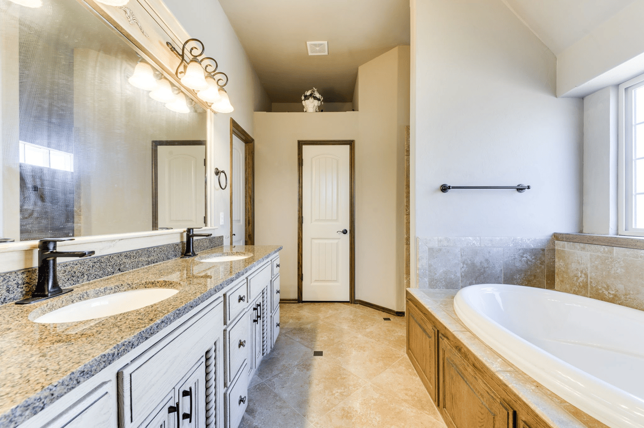 Just Listed: Edmond Home with Spacious, Open Kitchen