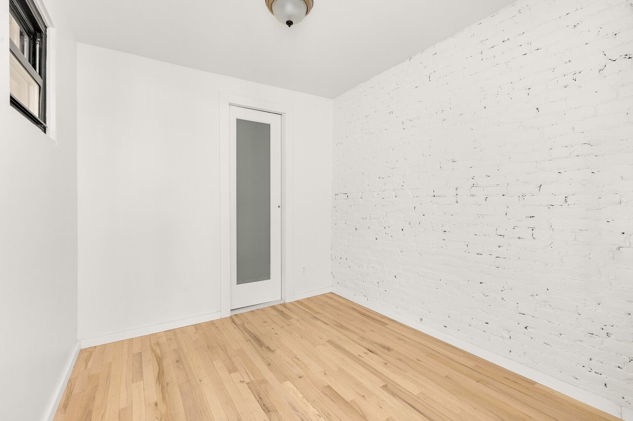 212 East 88th Street Unit: 4C