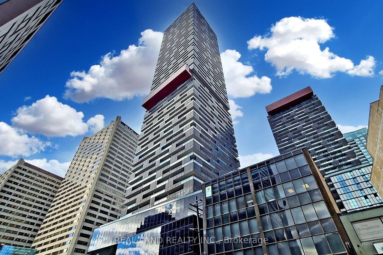 8 Eglinton Avenue E Unit: 711