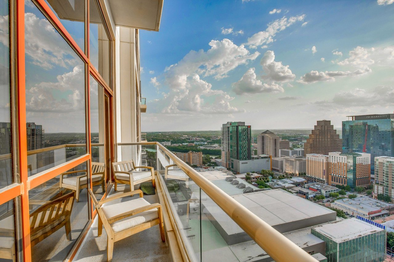 555 E 5th St, Unit 3022