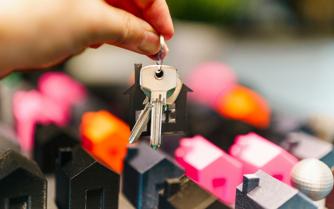 5 Ways to Win in a Competitive Housing Market