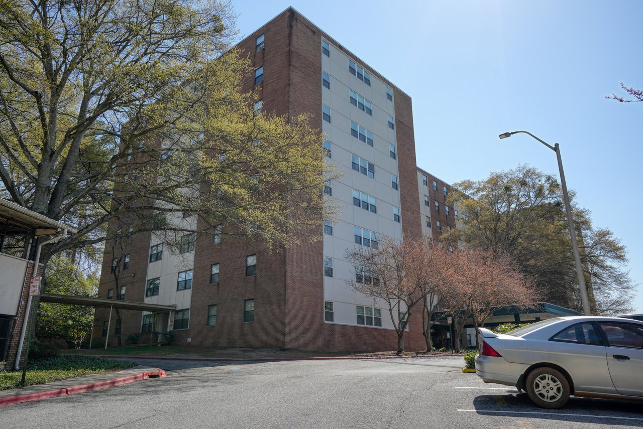 Slaton Manor Condominiums