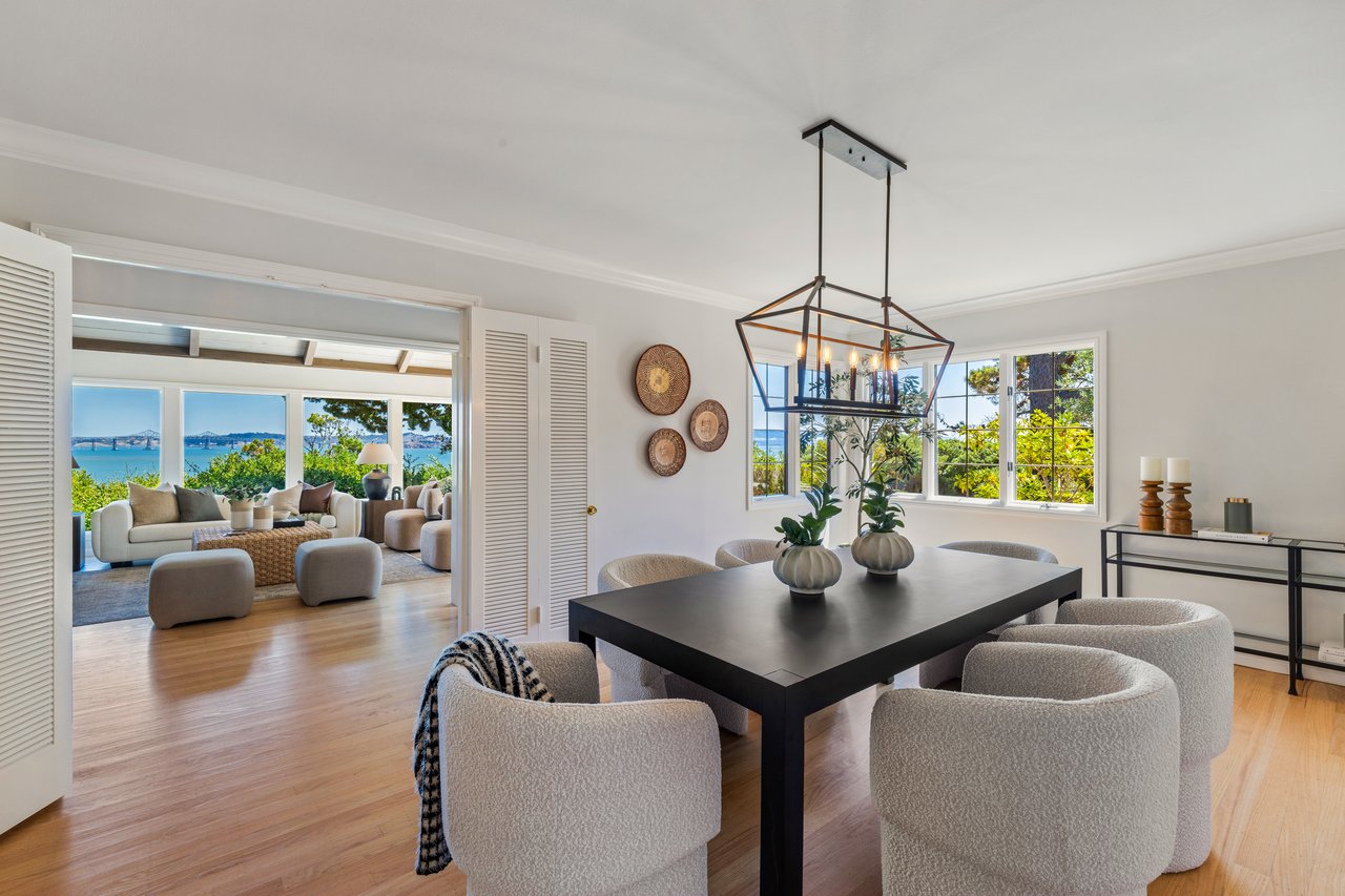 Single Level Retreat with Sweeping Bay Views