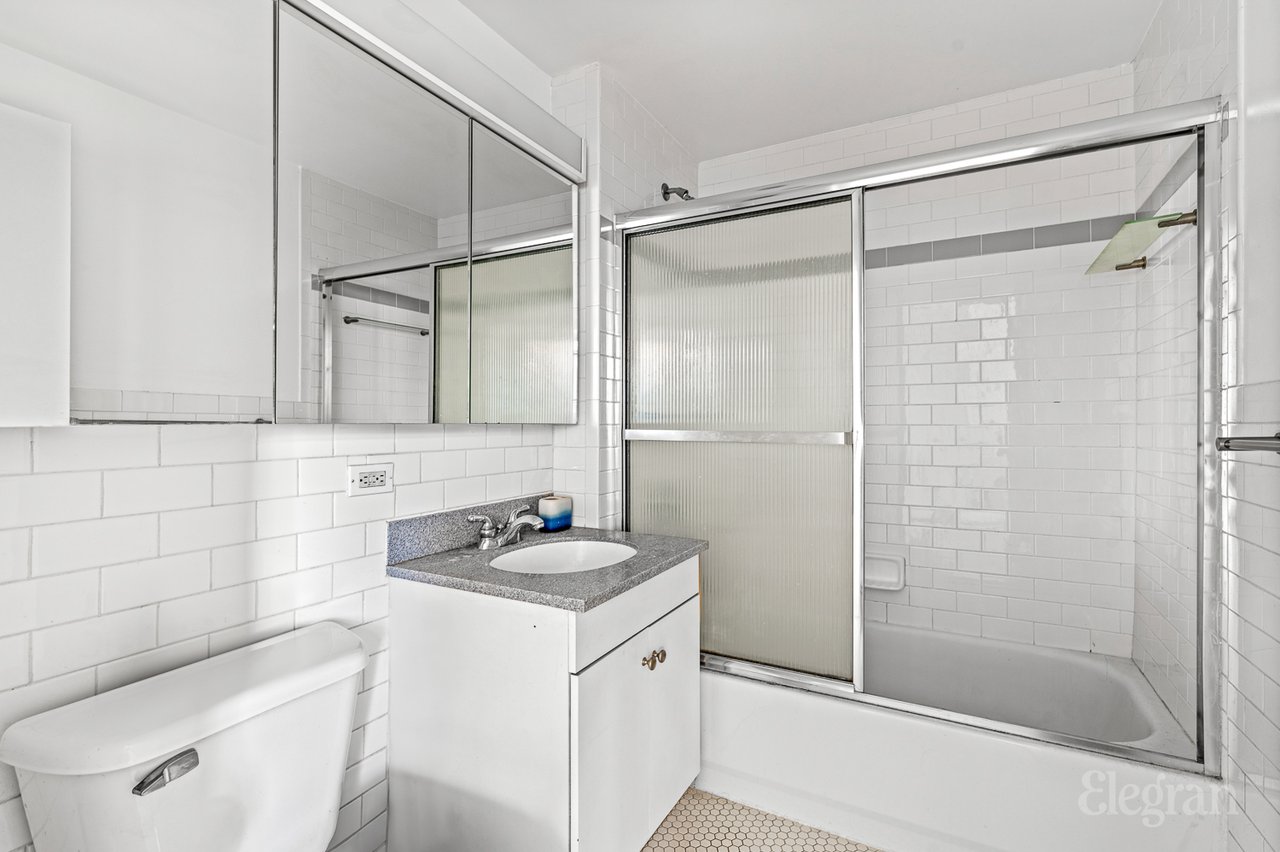 520 West 23rd Street, 11D