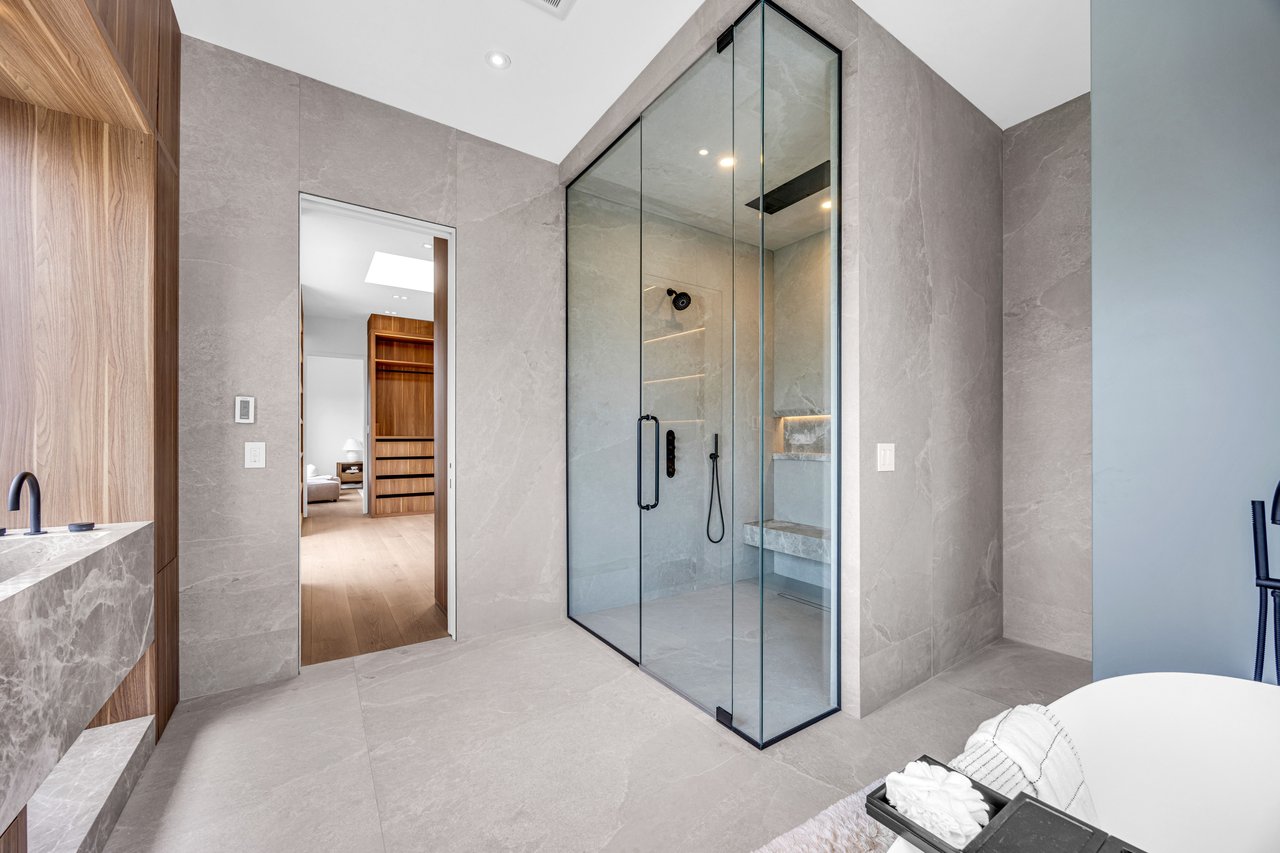152 Third Line, Oakville
