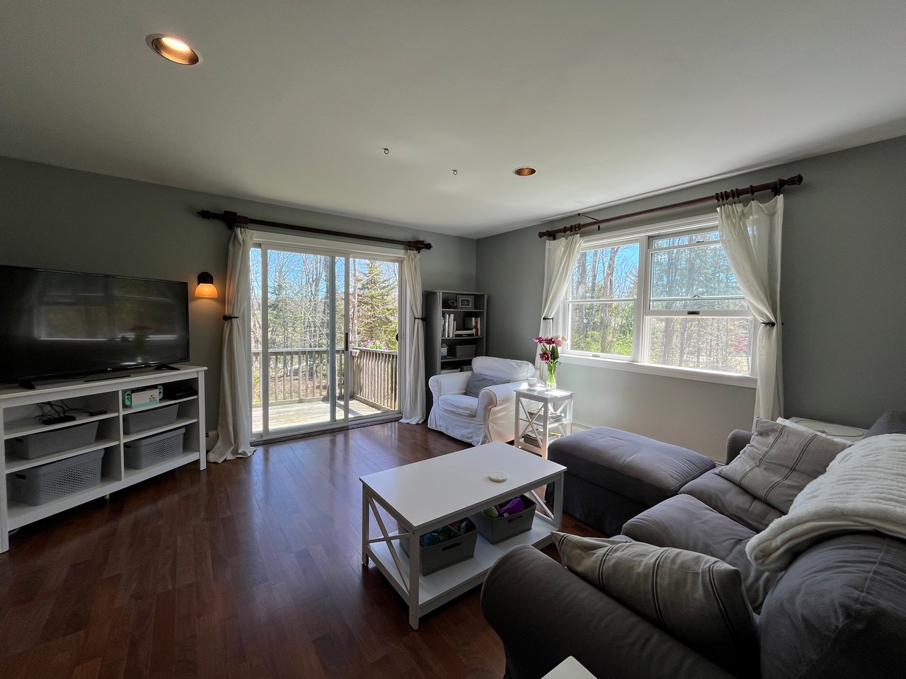 *AVAILABLE APRIL!* 408 Spruce Head Rd South Thomaston 