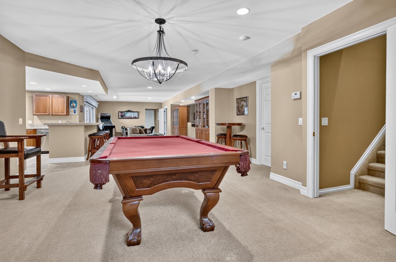 12172 Woodline