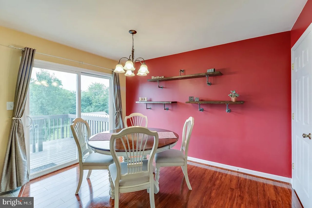 14 Cambria Ln
