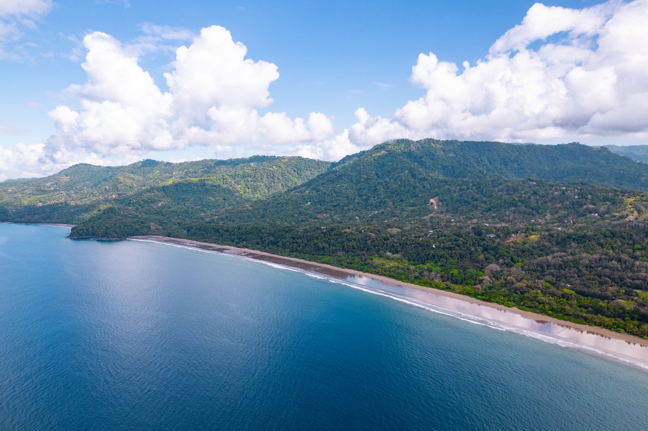 Ultra-Luxury Coastal Estate with Iconic Whale’s Tail Views