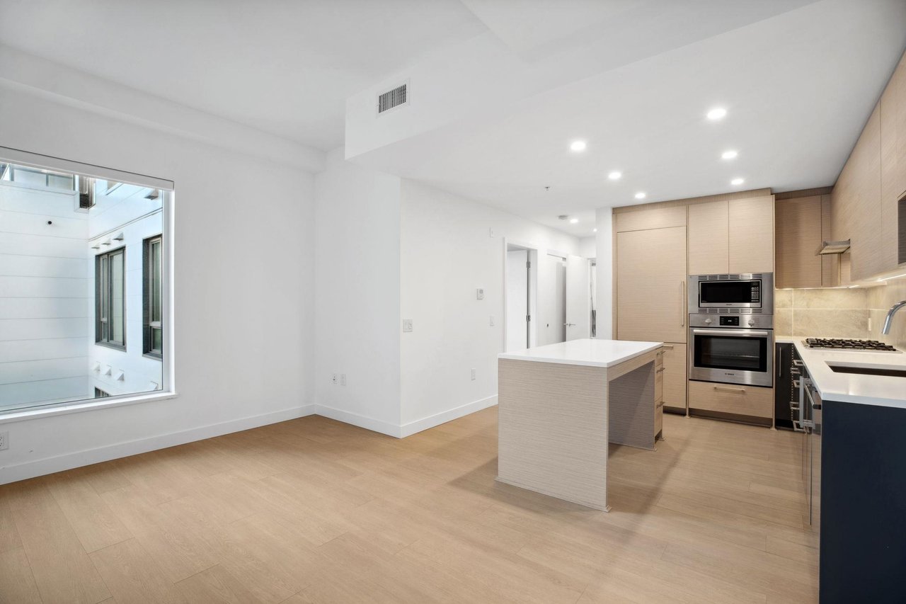 409-8888 Osler St