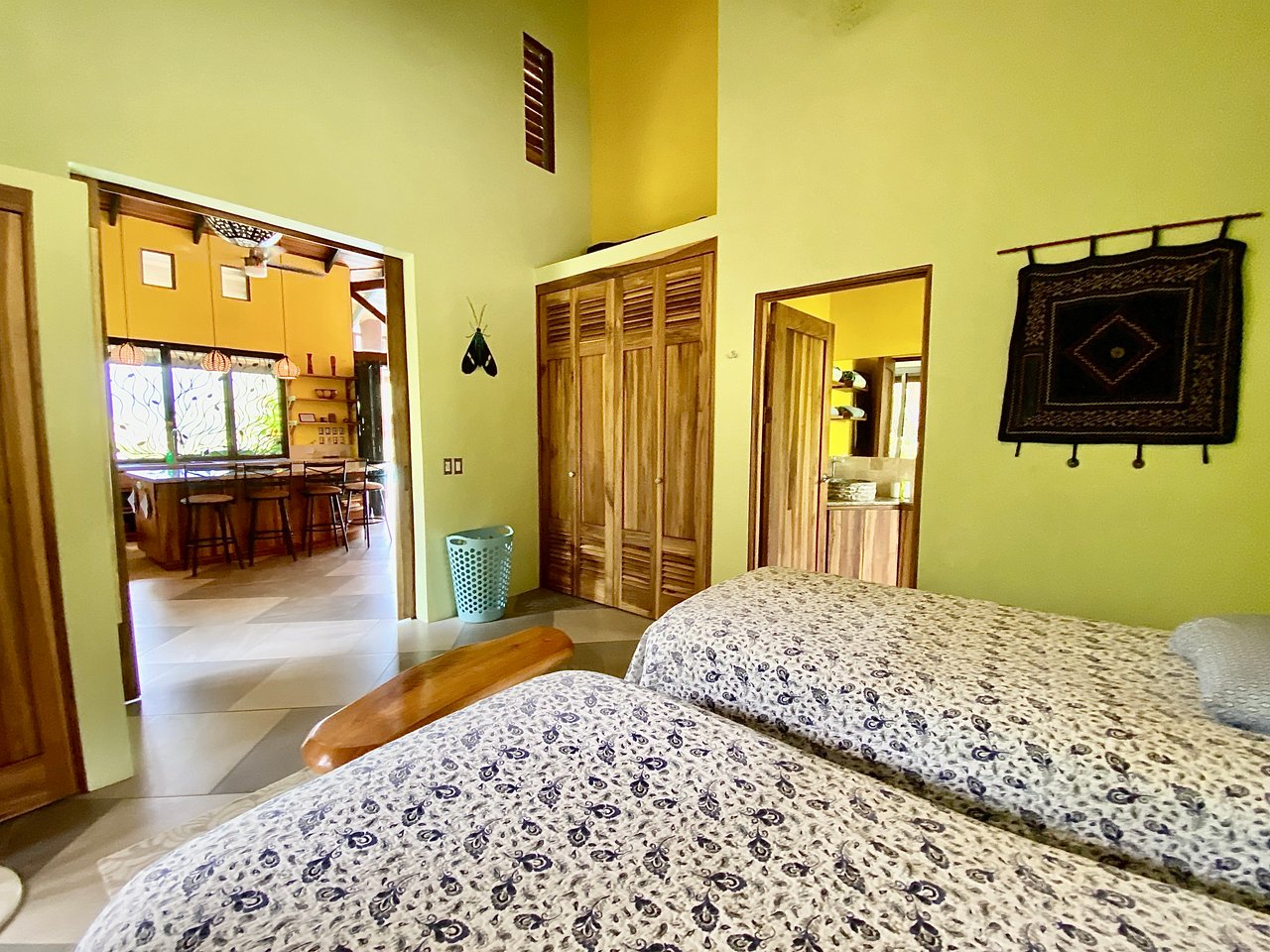 Charming 2-Bedroom Villa on 5 Acres with Creek Access and Income Potential