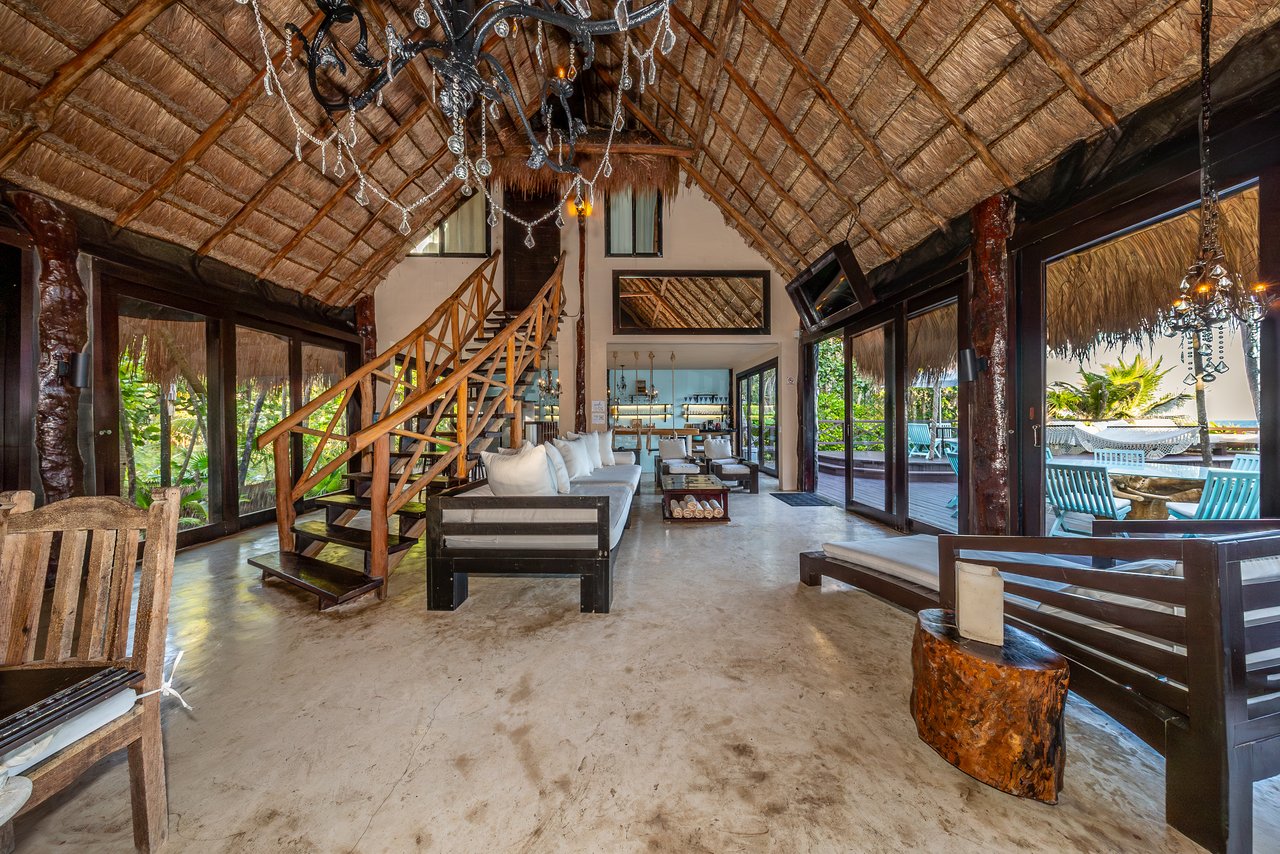 Casa Chic Tulum | Rare Beachfront Estate in Hotel Zone