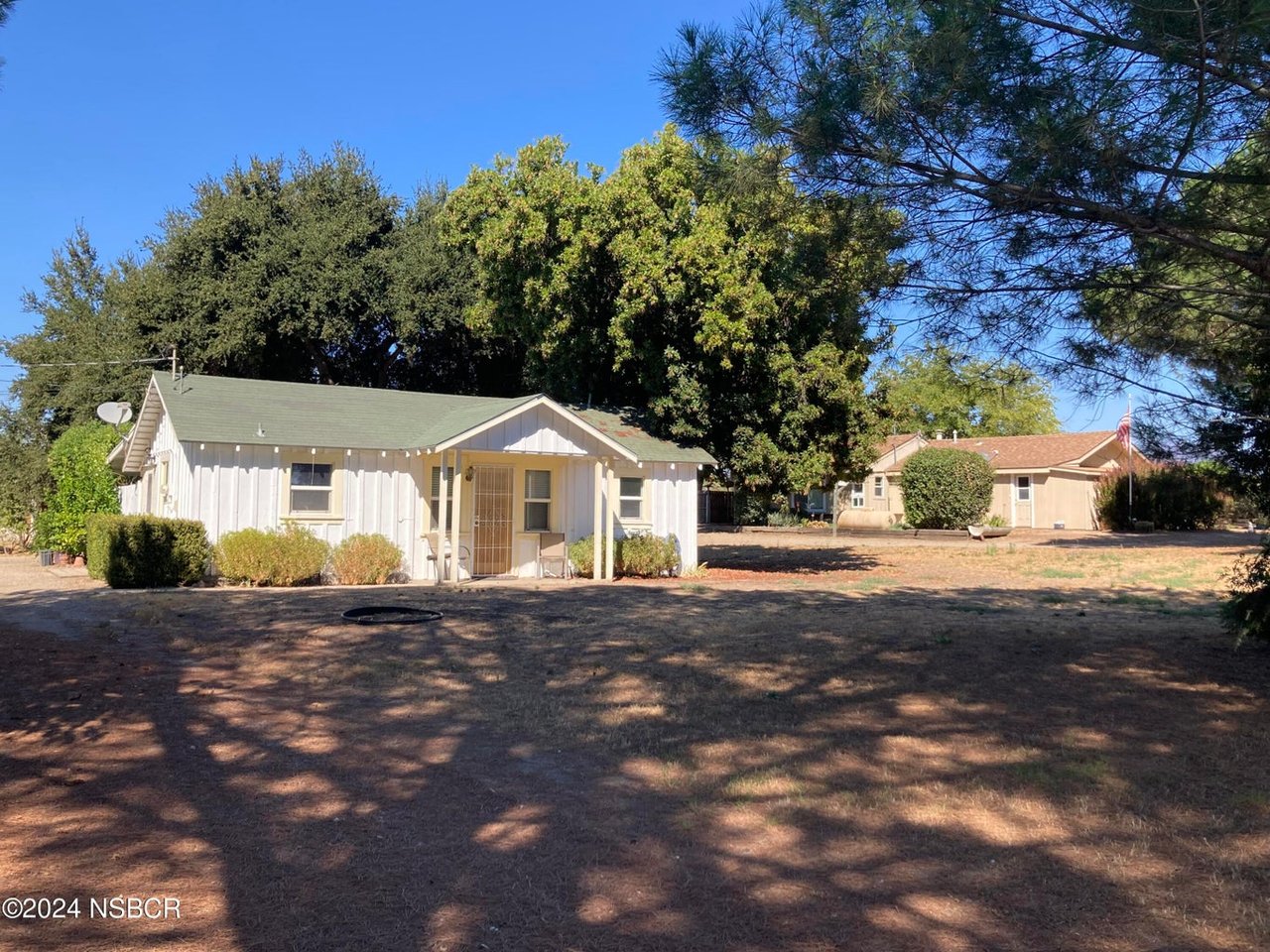 2491 Roblar Avenue