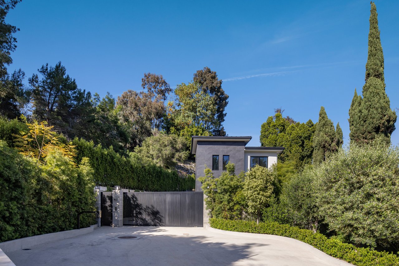822 N Kenter