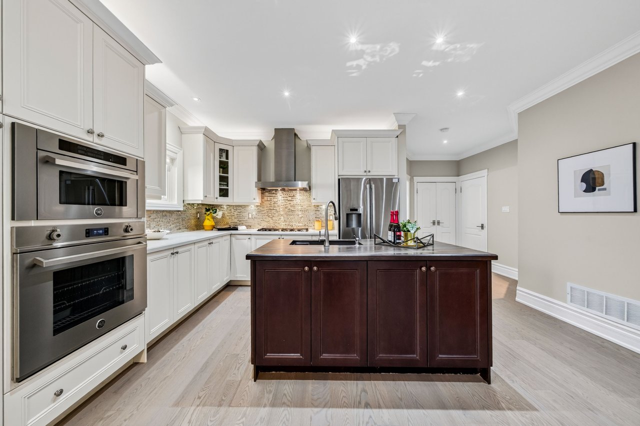 62 Fergus Ave
