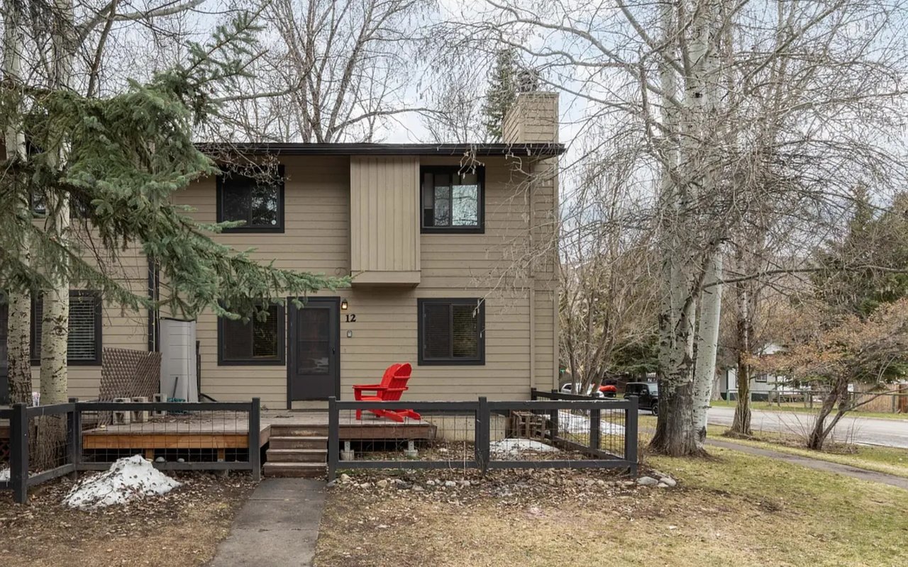 340 E Simpson Ave #12