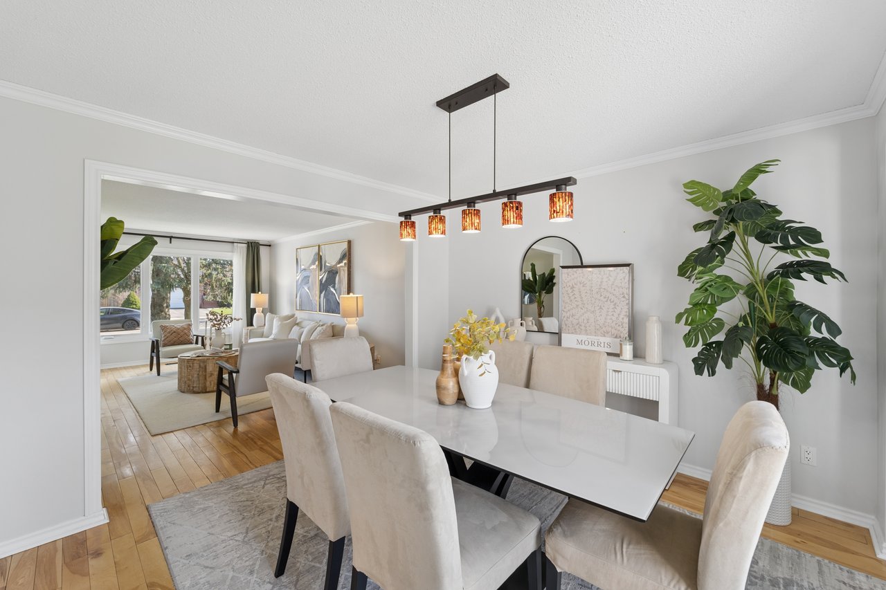 1156 Gloucester Square