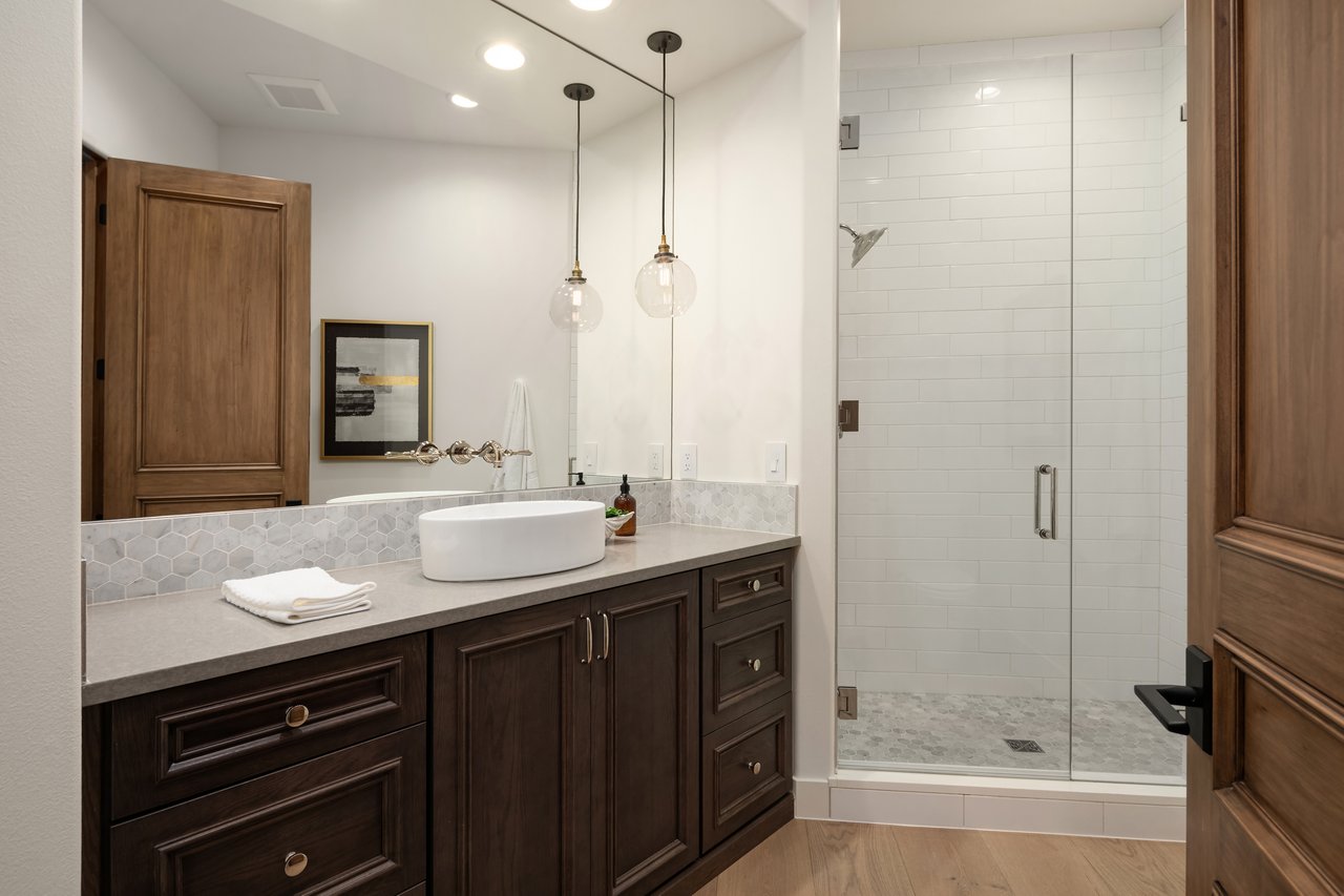 9228 112th Avenue NE