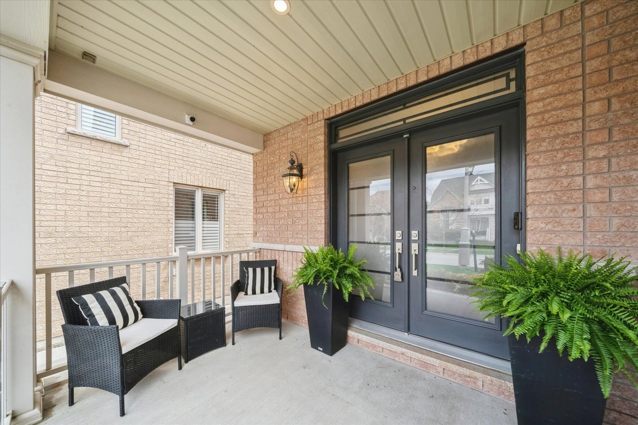 32 Maplebank Cres