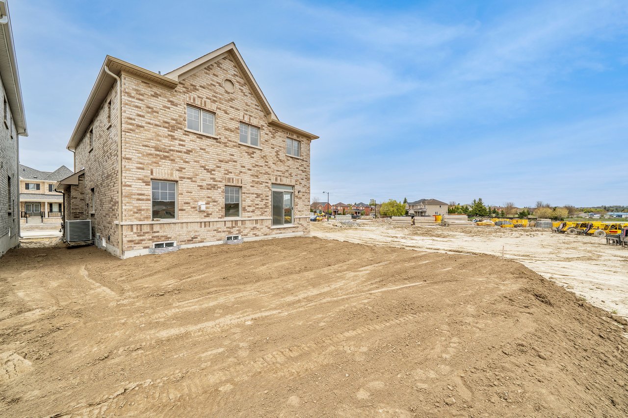 55 Robin Trail