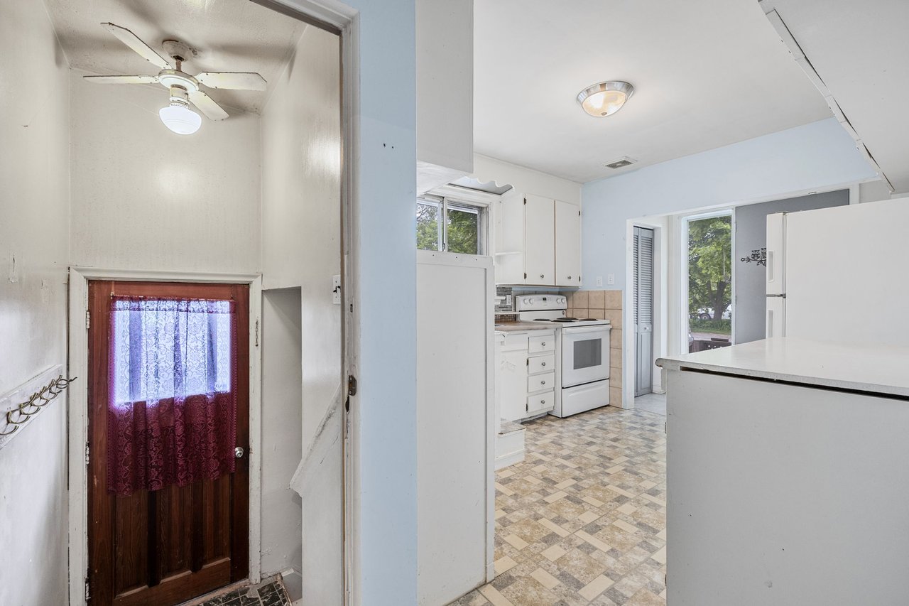 69 Marlin Crt, Newmarket
