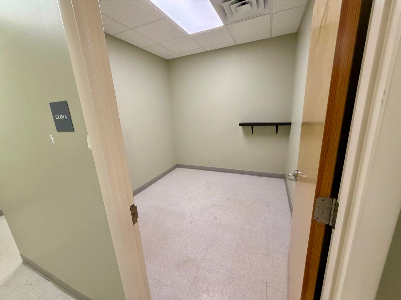 514 Mary Esther Cut Off NW