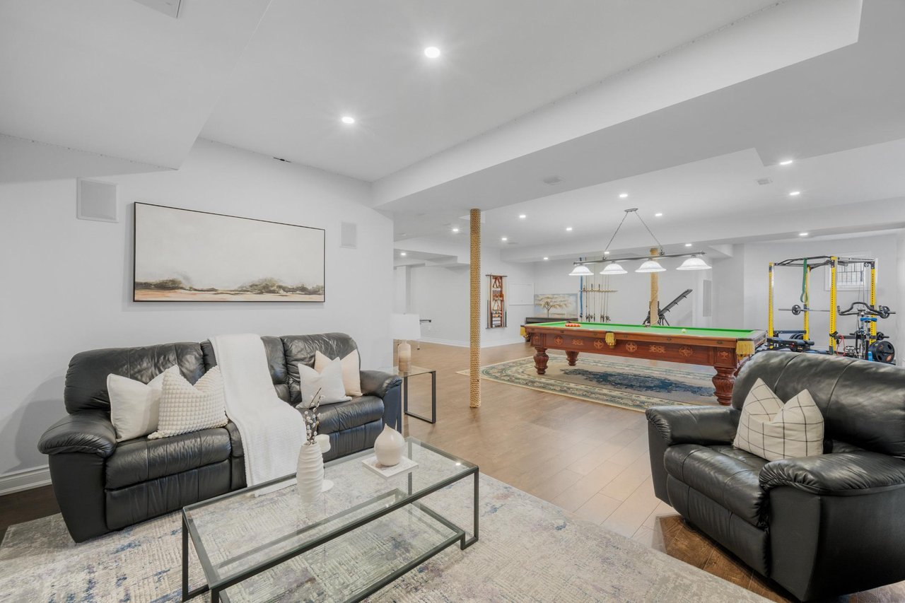 12 Albert Hill Court