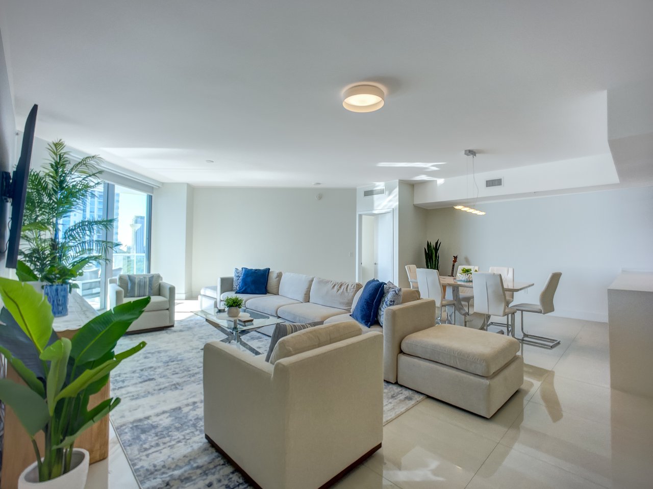 17301 Biscayne Blvd #1203