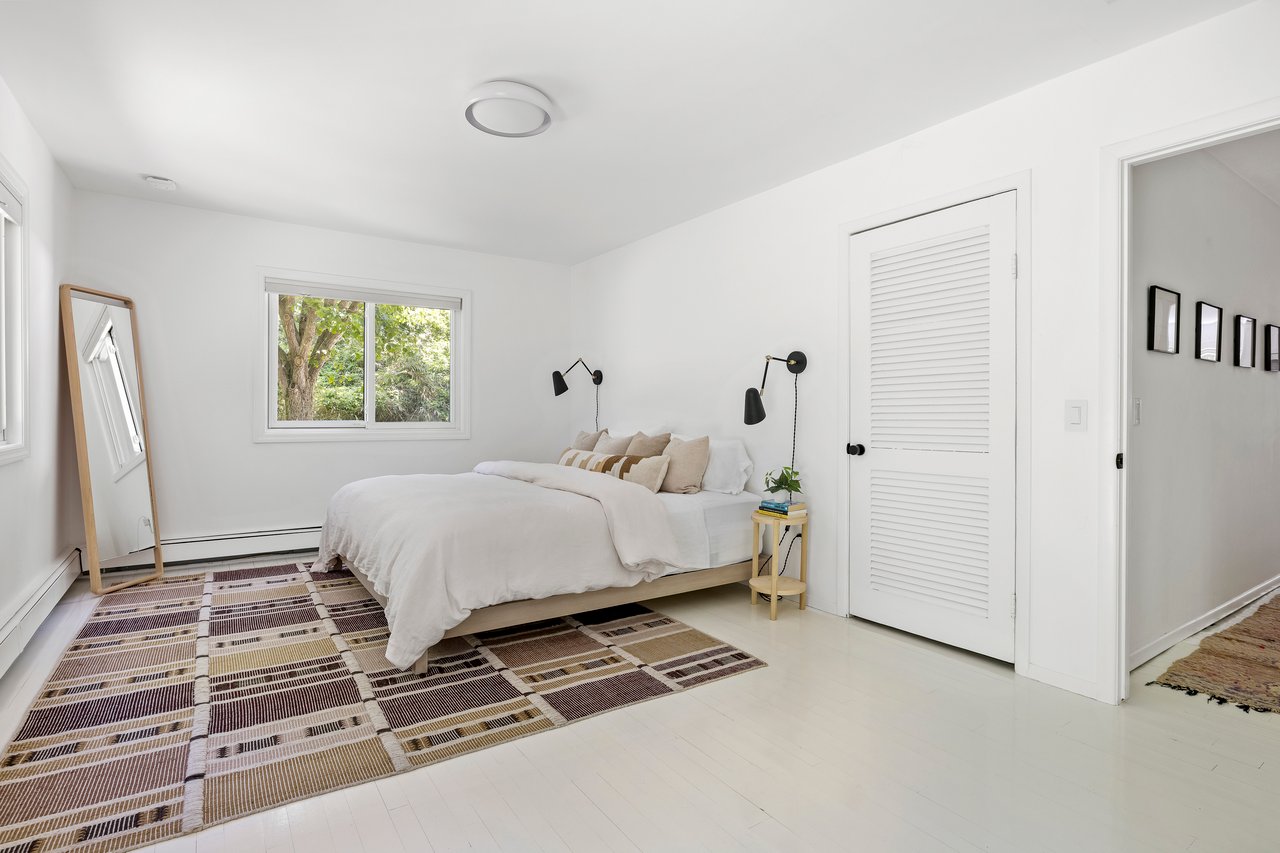 60 NW Landing Rd