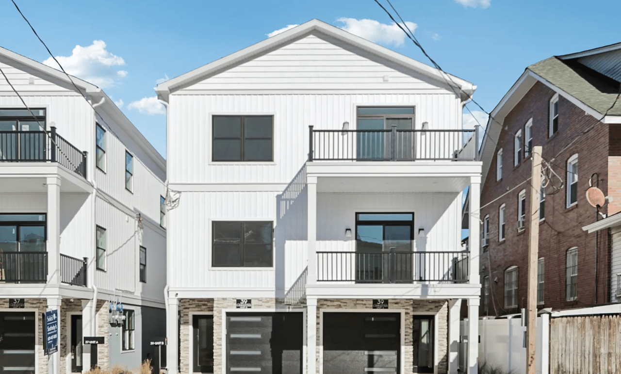 39 S Annapolis Ave #A